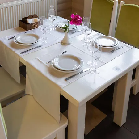 Restaurant Vizit Kro Truskavets