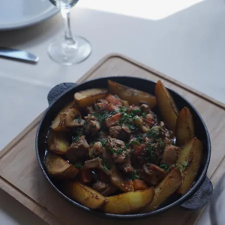 Restaurant Vizit 여관 3*